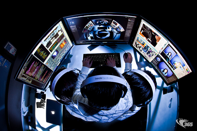 Photo by http://www.flickr.com/photos/louish/